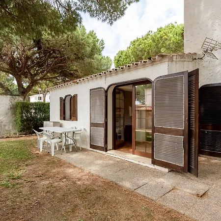 Charming Yellow In Albufeira Apartment *