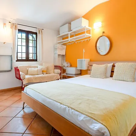 Charming Yellow In Albufeira Apartment Olhos de Agua (Albufeira)