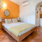 Apartment Charming Yellow In Albufeira